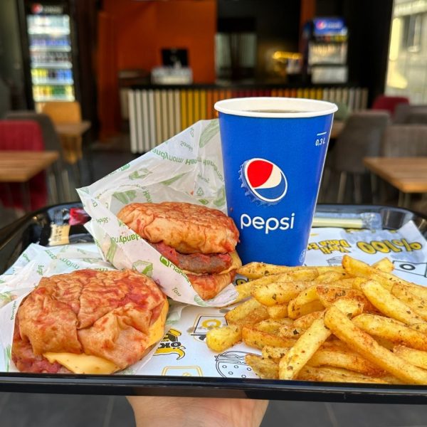 Öküz Islak Burger Karanfil